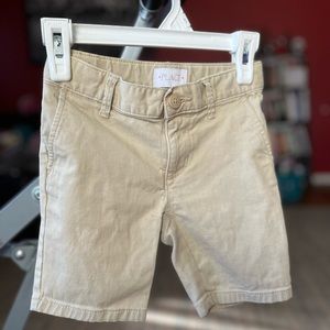 KHAKI UNIFORM SHORTS 🤎